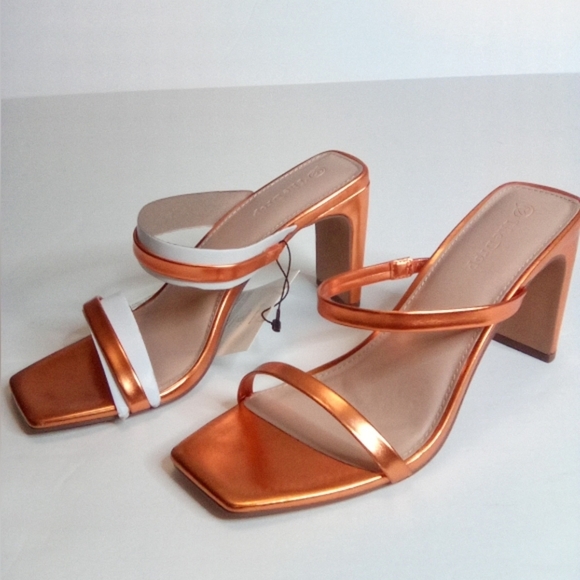 Avery Women's Two Strap High Heel Sandals, Sz.8, MetallicOrange- The Drop - Picture 11 of 16